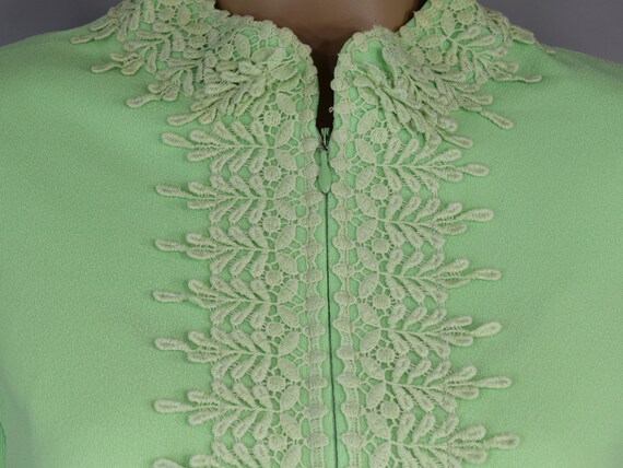 Pistachio Green Vintage 70s Dress Shift or Belted… - image 7