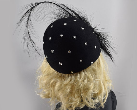 Black Rhinestone Disco Era Vintage 70s Hat with D… - image 7