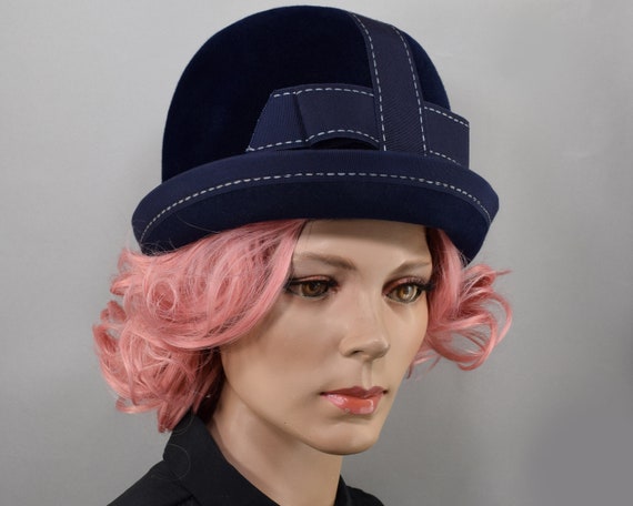 Mod Navy Blue Velour Vintage 60s Cloche Hat with … - image 4