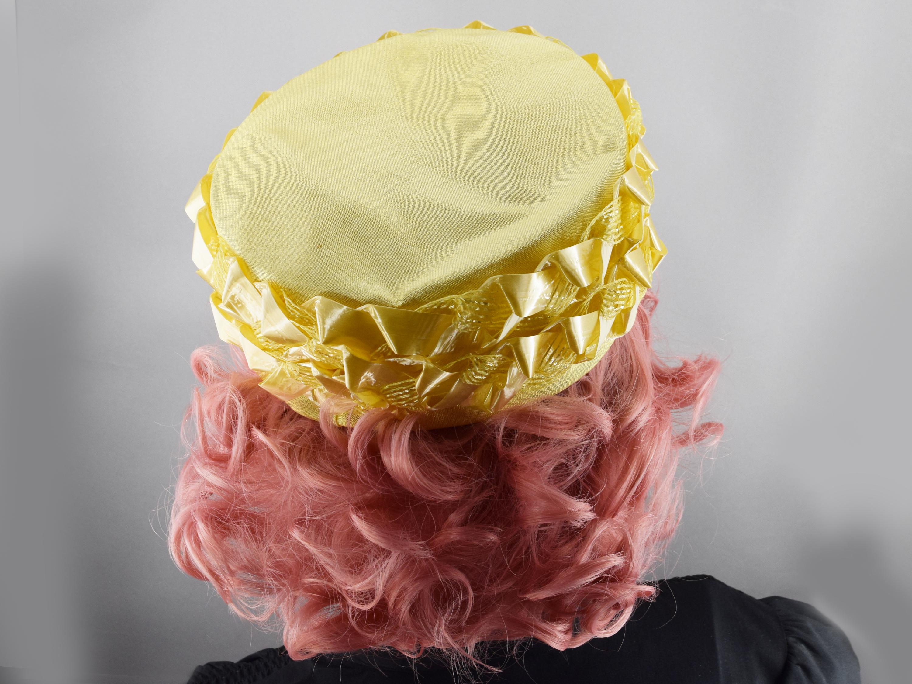Yellow Vintage 60s Pillbox Hat Woven Straw Lightweight  display picture 1