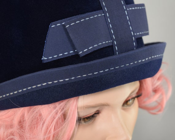 Mod Navy Blue Velour Vintage 60s Cloche Hat with … - image 9