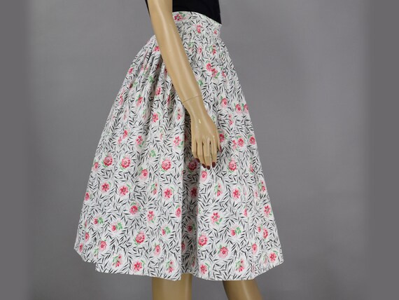 Pink & Gray Vintage 50s Full Skirt Floral Print X… - image 5