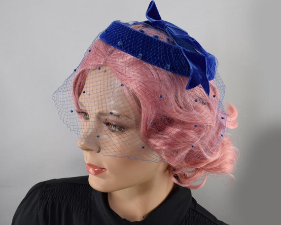 Royal Blue Velvet Vintage 50s Ringlet Hat with Tu… - image 1