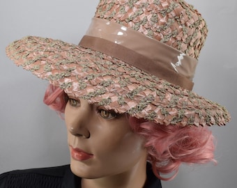 Tan Vintage 50s Straw Hat with Wide Brim and Shiny Patent Band