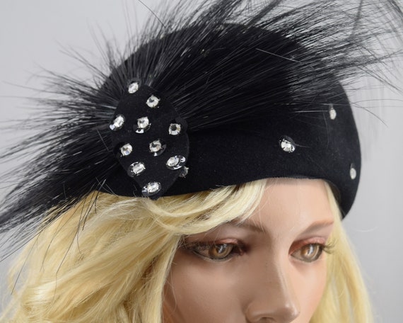 Black Rhinestone Disco Era Vintage 70s Hat with D… - image 8