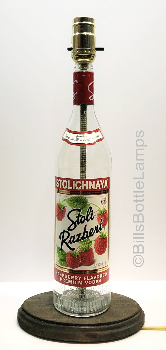 STOLI Vodka Liquor Bottle TABLE LAMP Light /& Wood Base Bar Lounge Man Cave Decor
