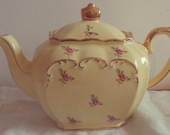 Very Pretty Vintage Sadler English Bone China Yellow Rosebud Floral Cube Tea Pot, afternoon tea, vintage tea set