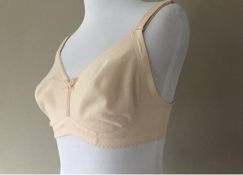 Vintage Olga Bra 34C Nude Soft Cup Bra
