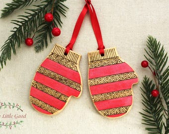 Wood Burned Mitten Ornament, Scandinavian Christmas Decor
