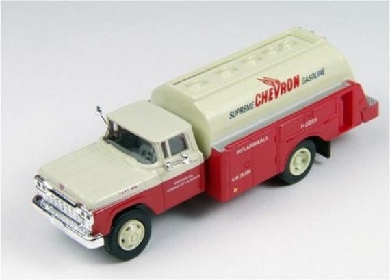 Classic Metal Works Ho 1960 Ford Tanker Truck Chevron