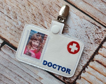 Pretend Play Doctor Badge - Handmade Child Gift Doctor Educational Imagination Reusable (Not personalized)