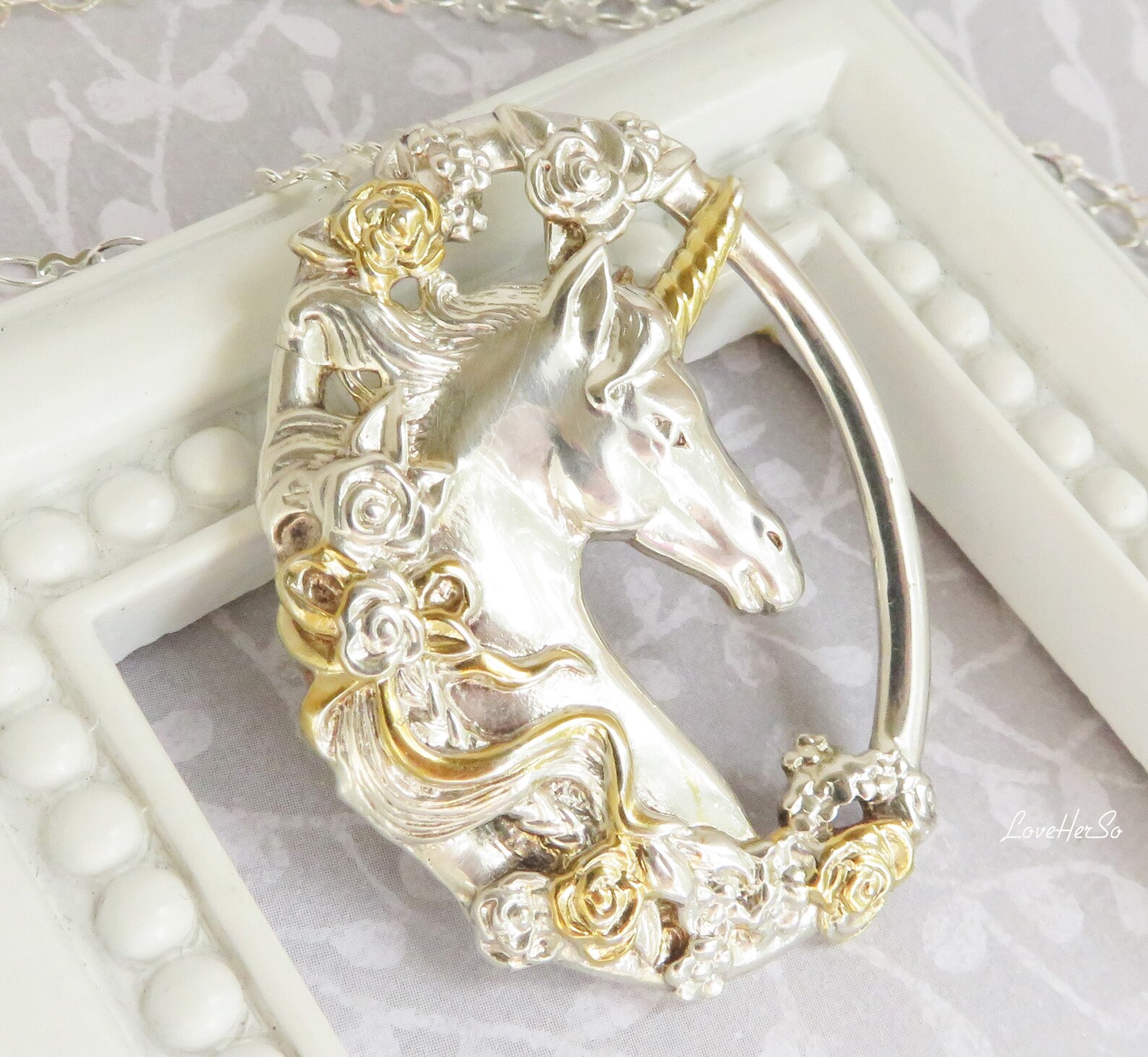 Sterling silver unicorn pendant Clearance