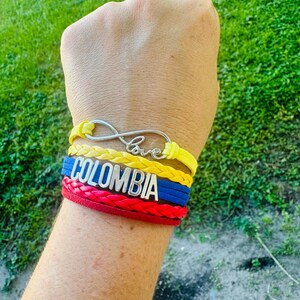 Colombia flag bracelet / Venezuela bracelet adjustable / bracelet colors Colombia / Golden Aluminum and Thread - Sliding Knot