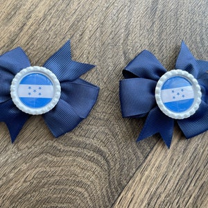 Honduras flag hair bow set . Hair bun in Honduras Arch bow set  Honduras bow tie Chignon catracho Flag for baby girl