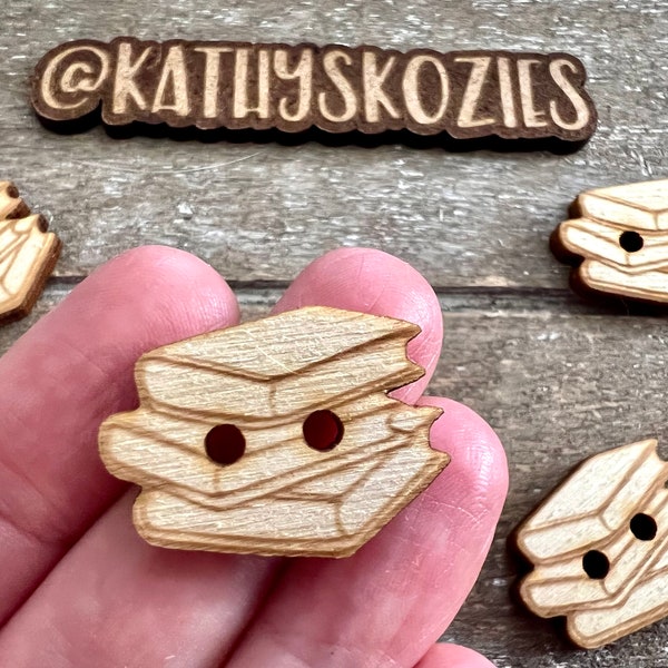 Book Stack Buttons /Birch wood/ laser cut and engraved / 4, 10 or 25 buttons / Crochet, Knitting, Sewing