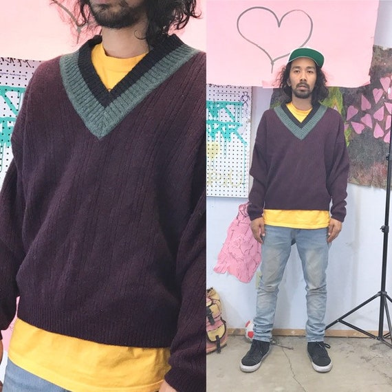 Wool vneck sweater the gap size medium large 1990s 1980s purple burgundy