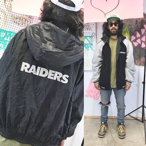 Vintage Oakland Raiders reversible puffer jacket fleece black silver size large
