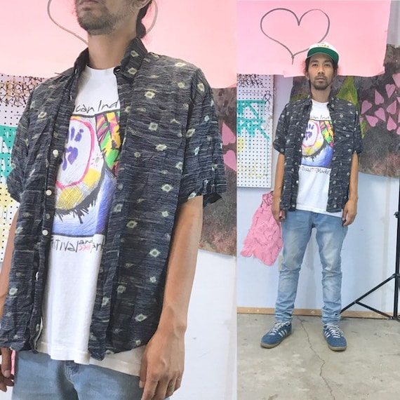Vintage all over print shirt loud print rayon black medium 1990s 1980s