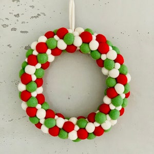 Türkranz-Weihnachtskranz-Adventskranz-Filzkugel- Kranz- Tischkranz- Filzkugelkranz