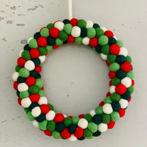 Türkranz-Weihnachtskranz-Adventskranz-Filzkugel- Kranz- Tischkranz- Filzkugelkranz