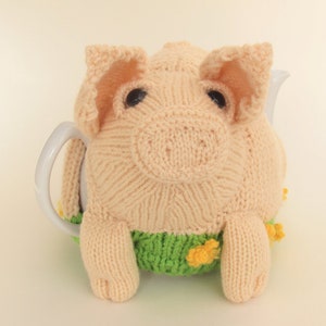 British Lop Pig Tea Cosy Knitting Pattern