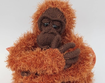 Orangutan Tea Cosy Knitting Pattern