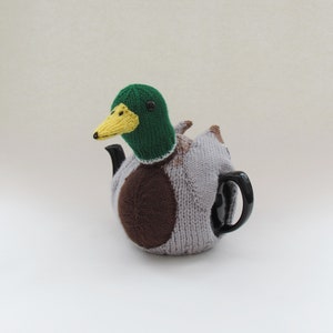 Mallard Duck Tea Cosy Knitting Pattern image 1