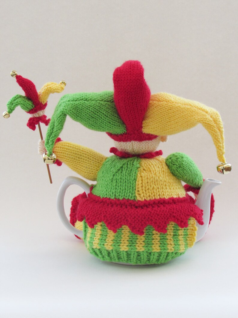 Court Jester Tea Cosy Knitting Pattern image 8