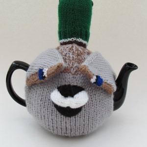 Mallard Duck Tea Cosy Knitting Pattern image 4