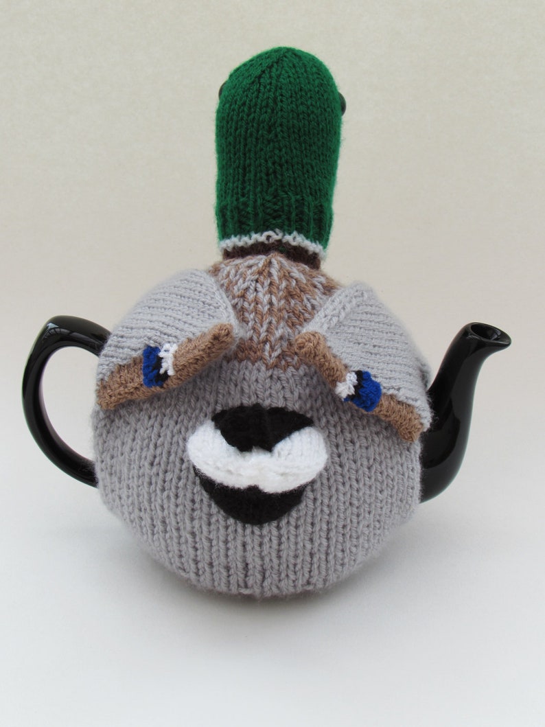 Mallard Duck Tea Cosy Knitting Pattern image 4