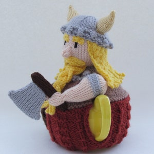 Viking Tea Cosy Knitting Pattern image 10