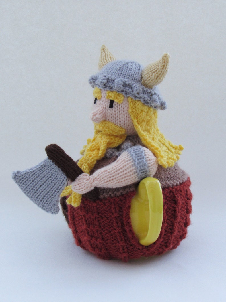 Viking Tea Cosy Knitting Pattern image 10