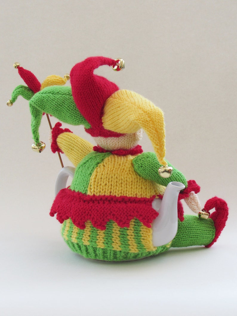 Court Jester Tea Cosy Knitting Pattern image 9