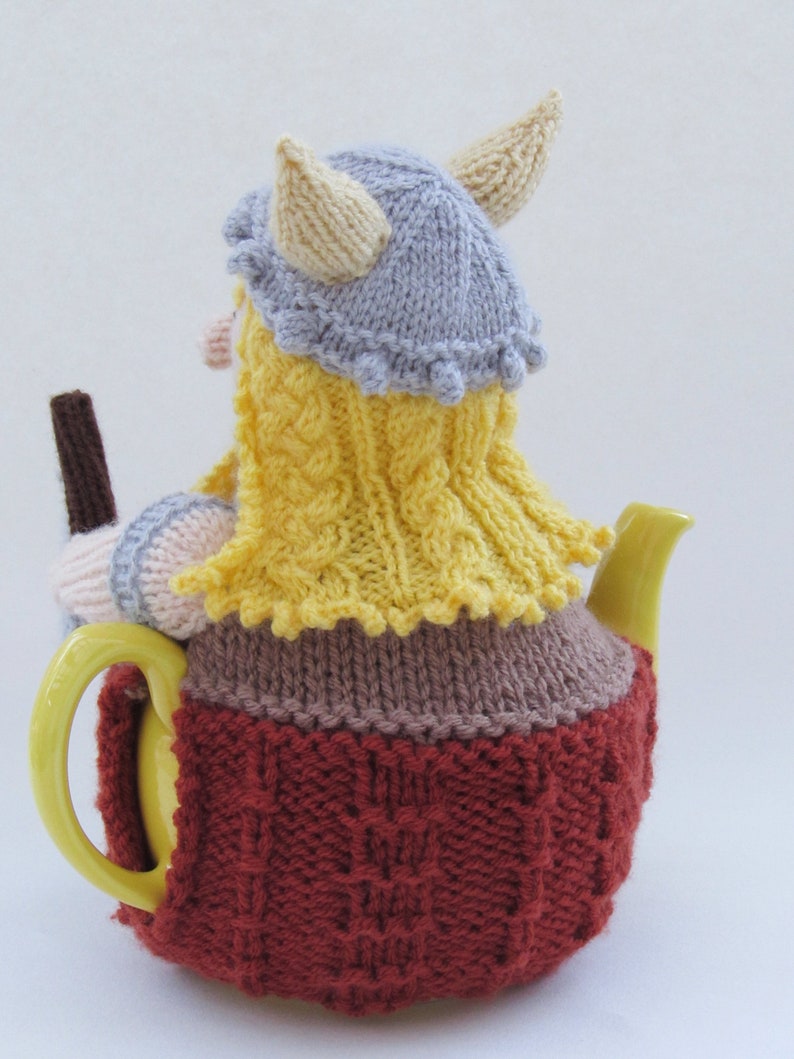 Viking Tea Cosy Knitting Pattern image 9