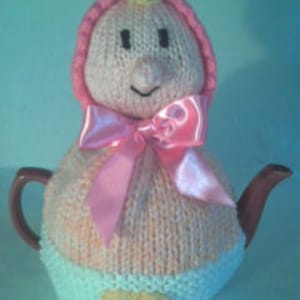 Baby Tea Cosy Knitting Pattern