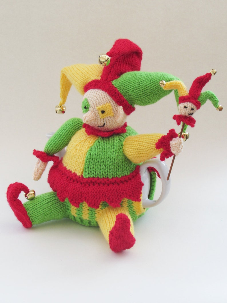 Court Jester Tea Cosy Knitting Pattern image 2