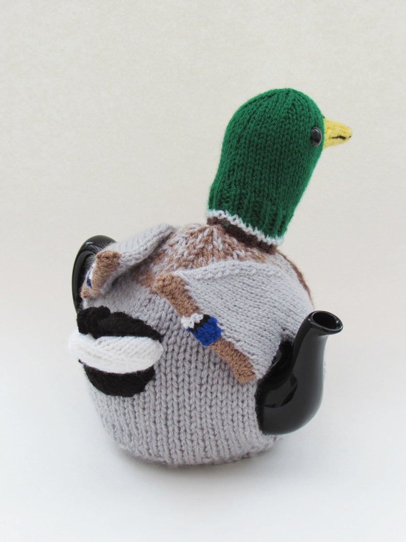 Mallard Duck Tea Cosy Knitting Pattern image 7