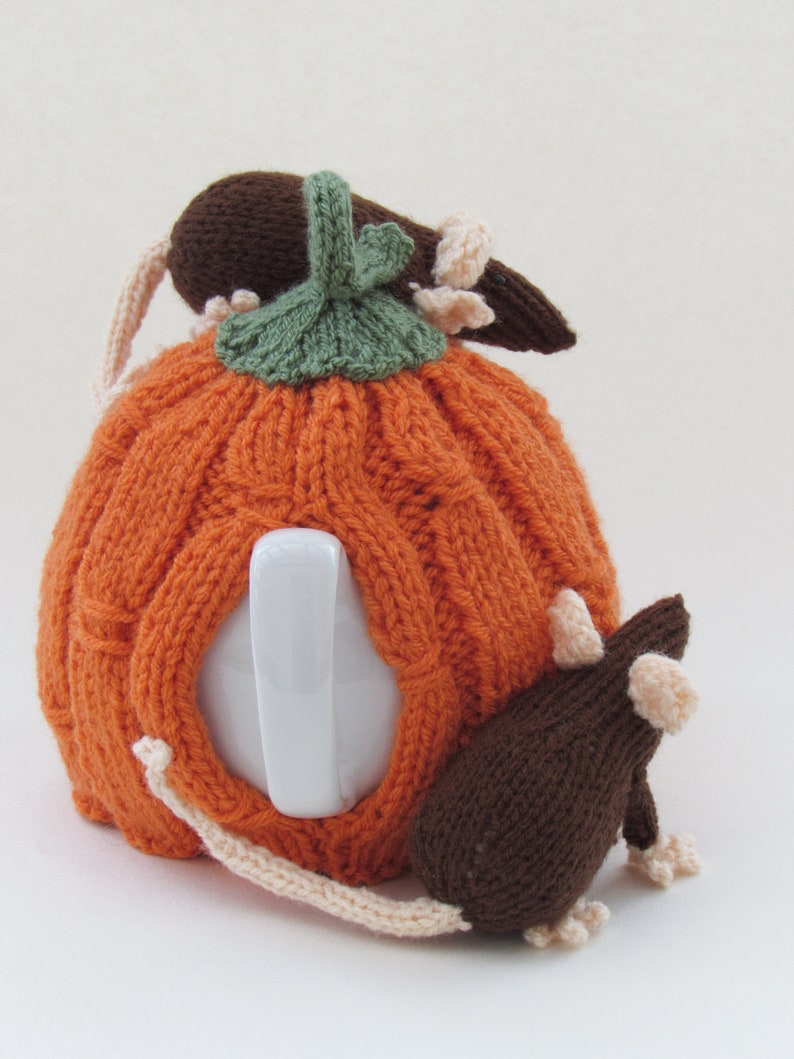 Harvest Pumpkin Tea Cosy Knitting Pattern image 6