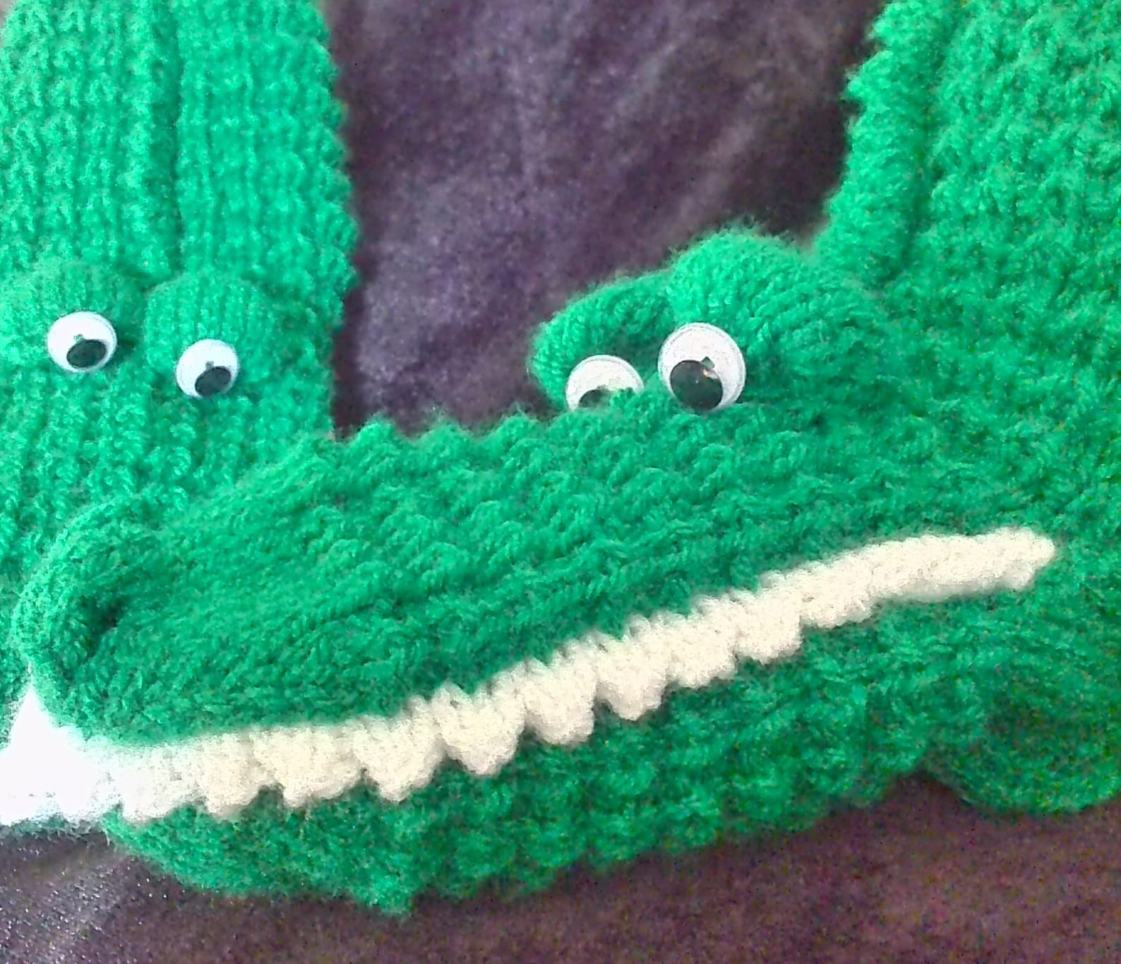 Green Double Knit Crocodile Socks Knitting Pattern Etsy