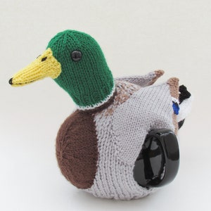 Mallard Duck Tea Cosy Knitting Pattern image 2