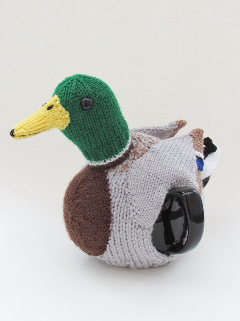 Mallard Duck Tea Cosy Knitting Pattern image 2