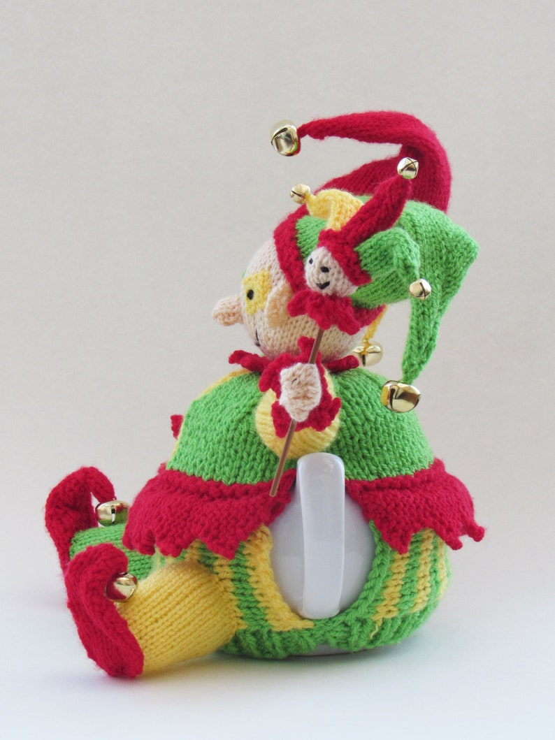 Court Jester Tea Cosy Knitting Pattern image 4