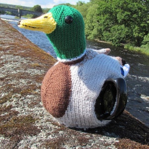 Mallard Duck Tea Cosy Knitting Pattern image 9