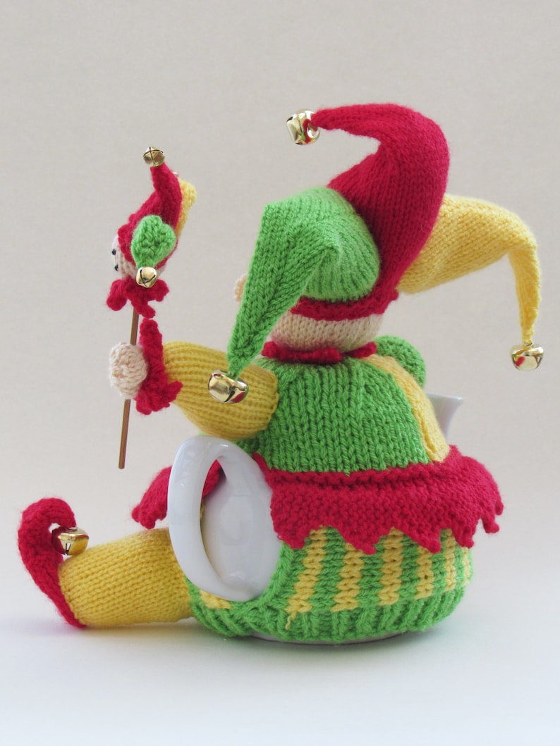 Court Jester Tea Cosy Knitting Pattern image 5