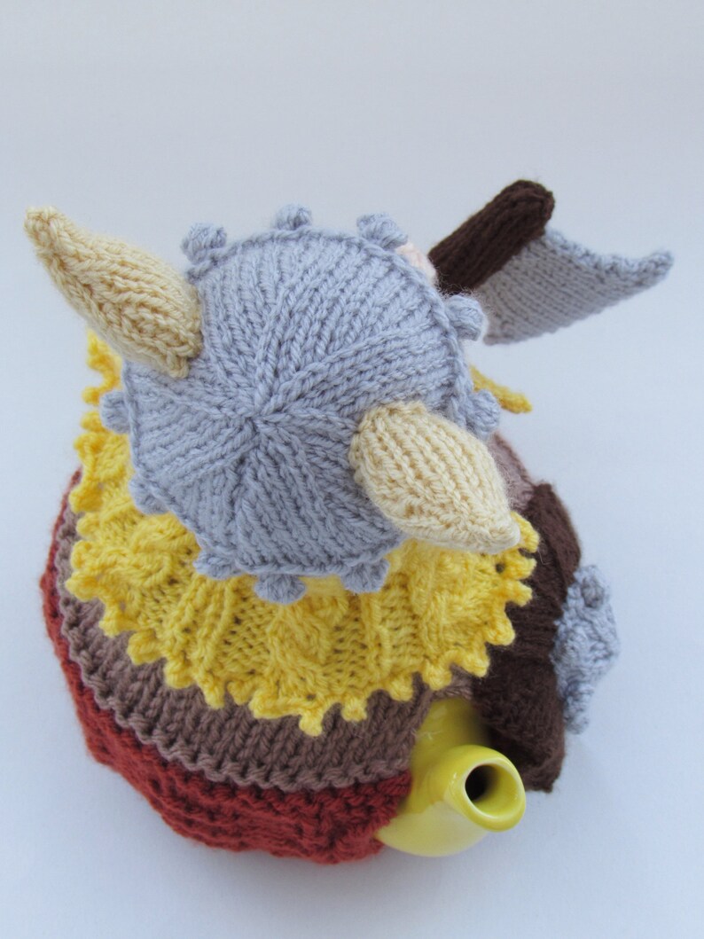 Viking Tea Cosy Knitting Pattern image 3