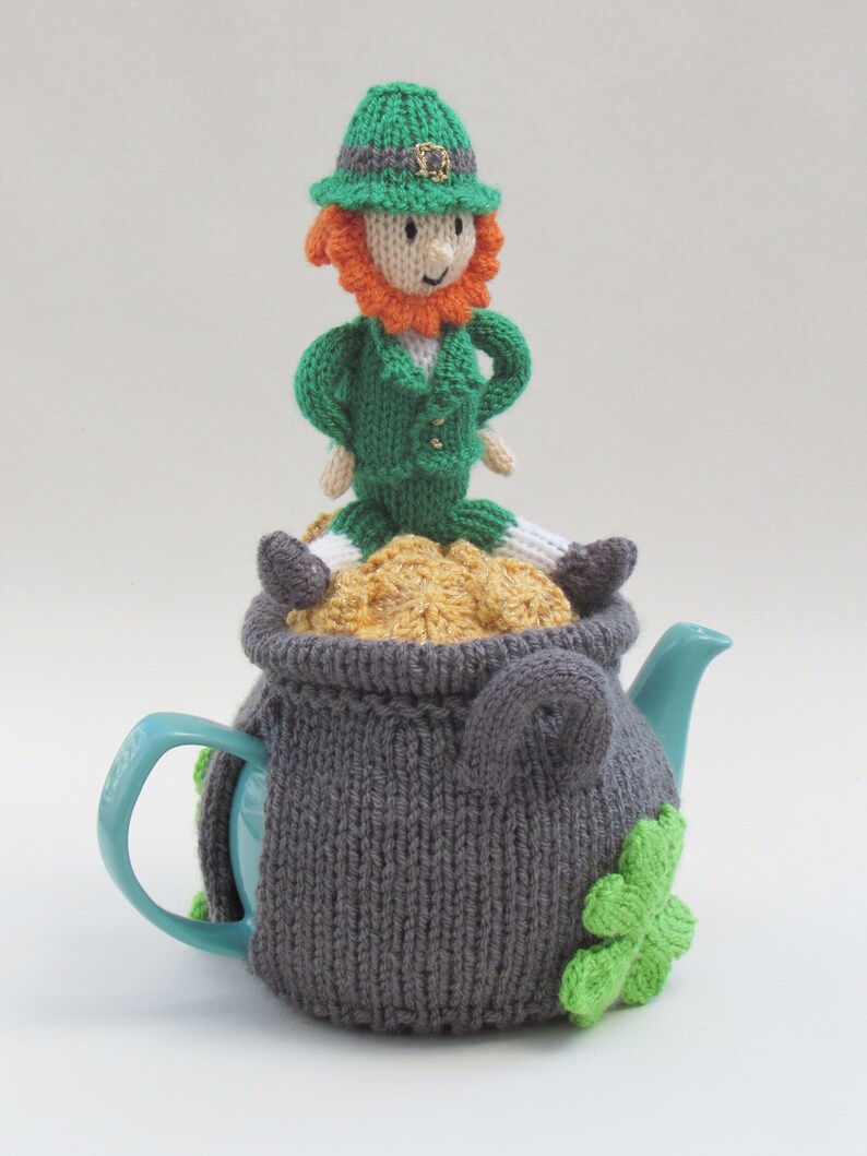 Lucky Leprechaun Tea Cosy Knitting Pattern image 4