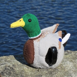 Mallard Duck Tea Cosy Knitting Pattern image 8