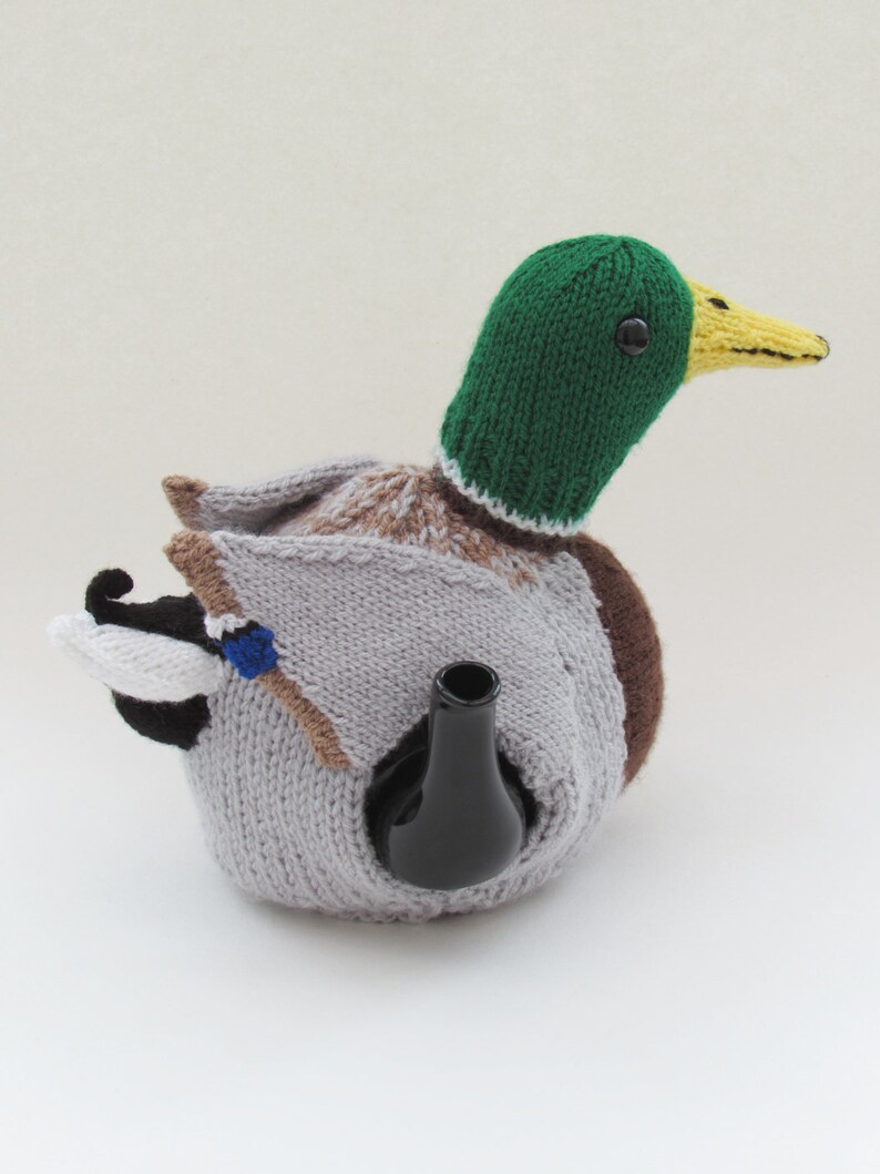 Mallard Duck Tea Cosy Knitting Pattern image 6