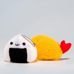 Conjunto de lanches japoneses | Conjunto de 2 chaveiros de pelúcia – Onigiri e Tempura