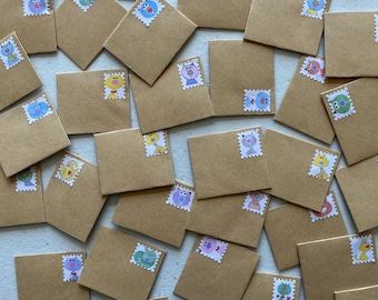 Kraft Sand Braune Mini Umschläge mit Katzen Mini Briefmarken - Set aus 24 - 4,5 x 3,8 cm, 80gsm